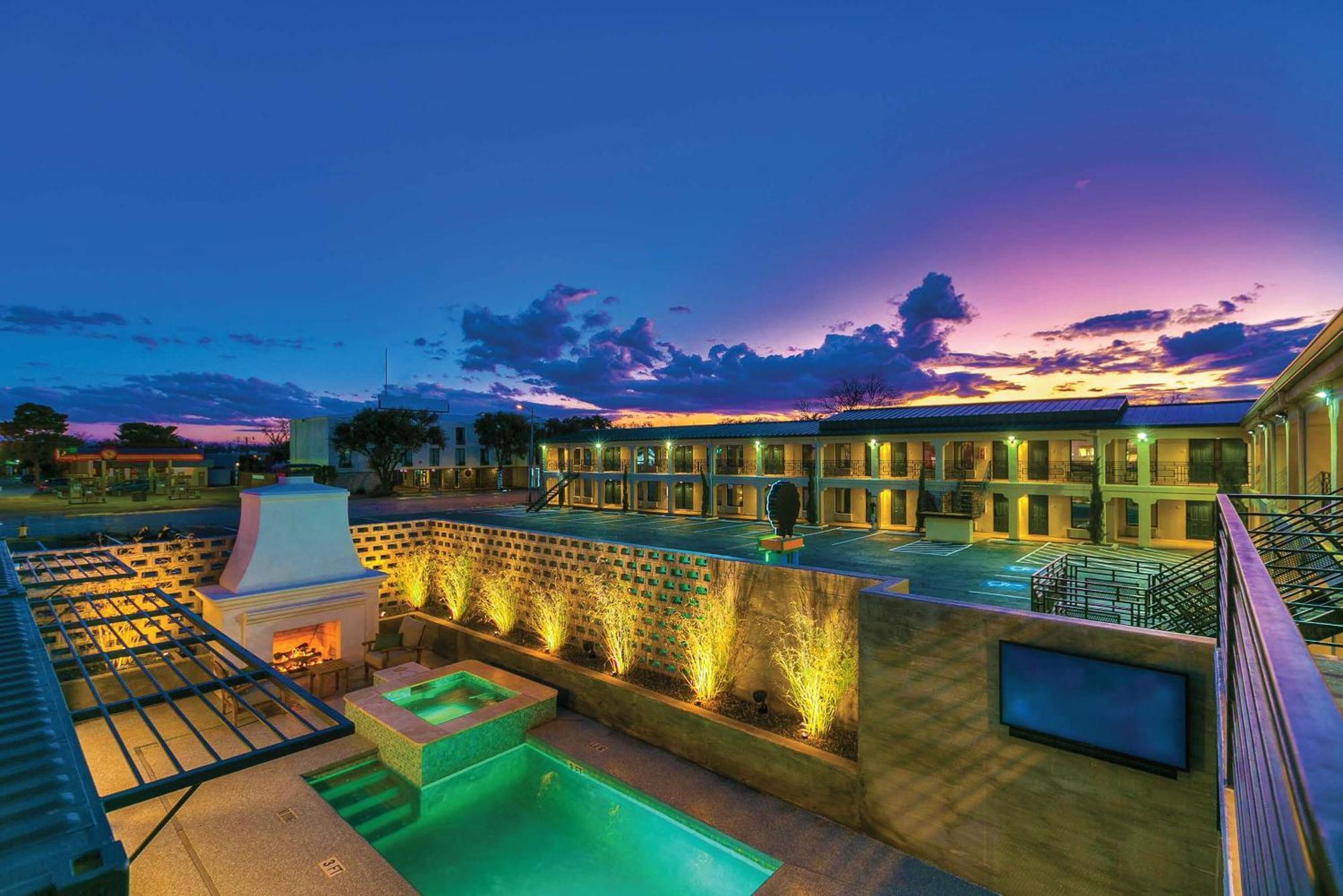 Angoria Hotel San Angelo Exterior foto